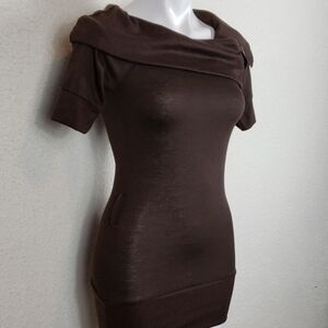 Brown cute cowl neck zip top size small